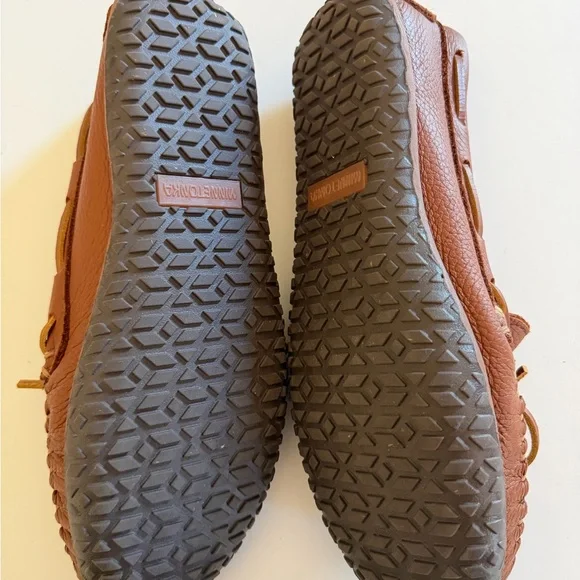 Minnetonka Moosehide Tan Leather Moccasins - Picture 3 of 4